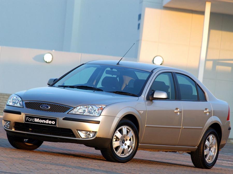  Ford Mondeo Sedan 2004 года  (ZA) (фото 6 из 9)